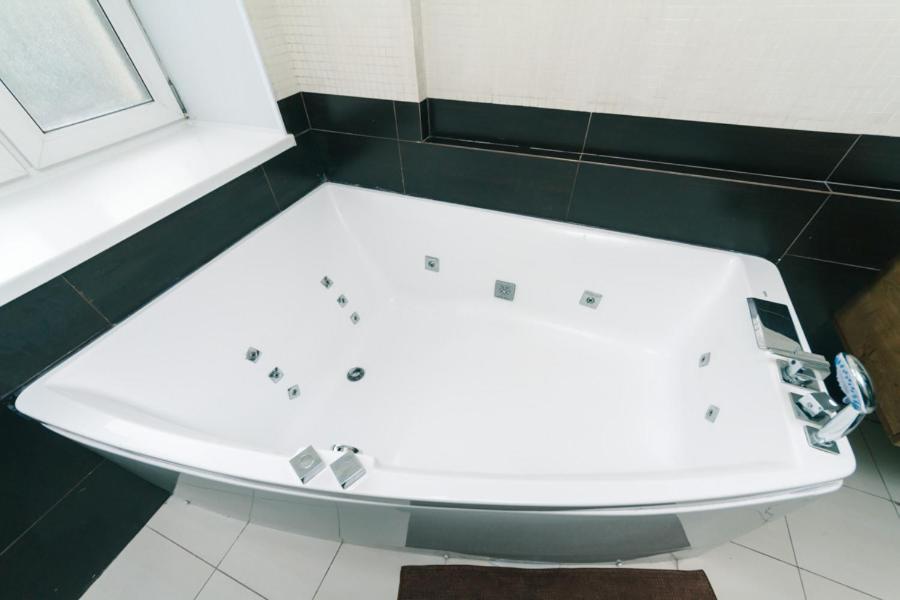 Hotrent Pechersk Lesy 20/22 Kiew Exterior foto