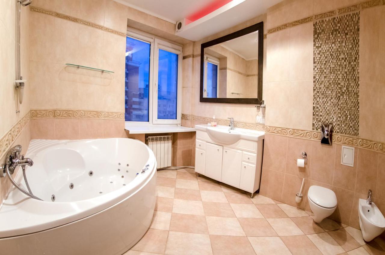 Hotrent Pechersk Lesy 20/22 Kiew Exterior foto